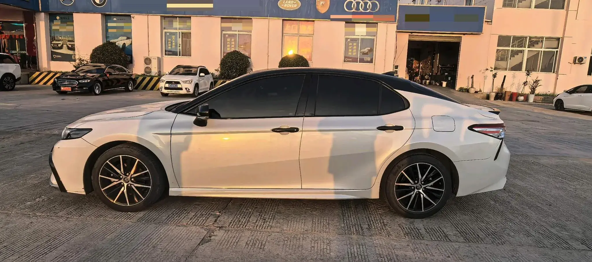 2021 TOYOTA CAMRY thumbnail 3