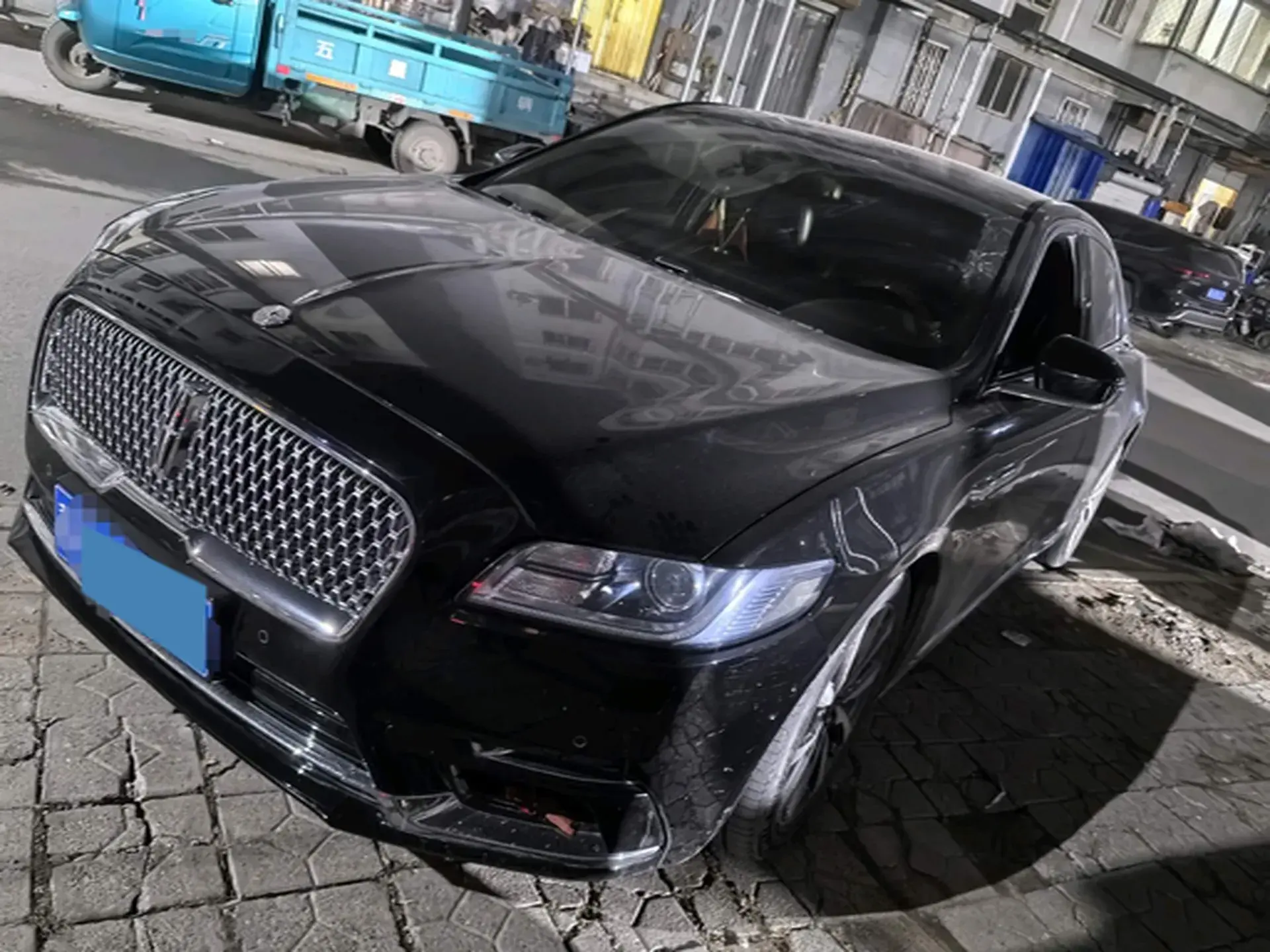 2019 LINCOLN CONTINENTAL view 1