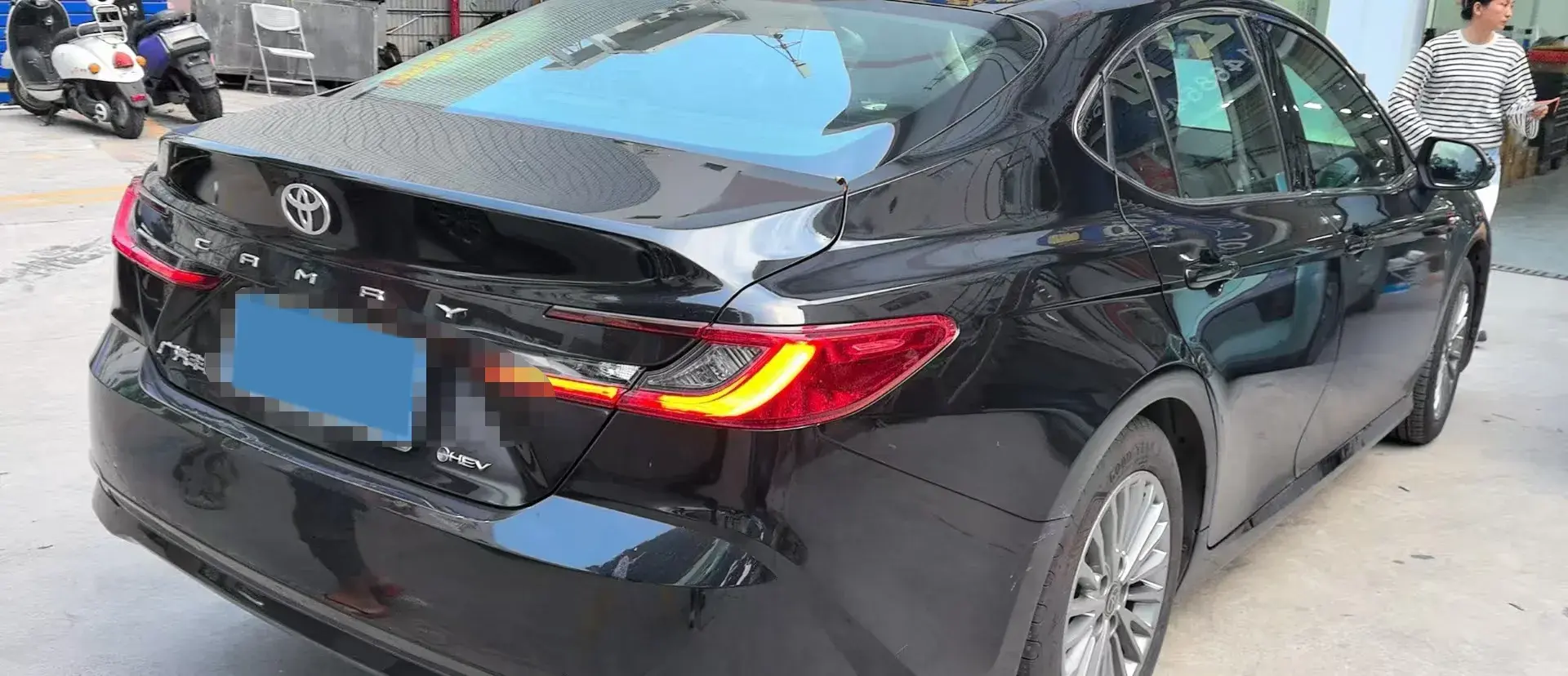 2024 TOYOTA CAMRY thumbnail 3