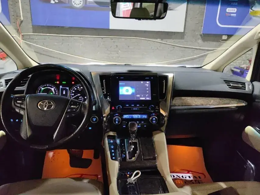 2019 TOYOTA ALPHARD thumbnail 3