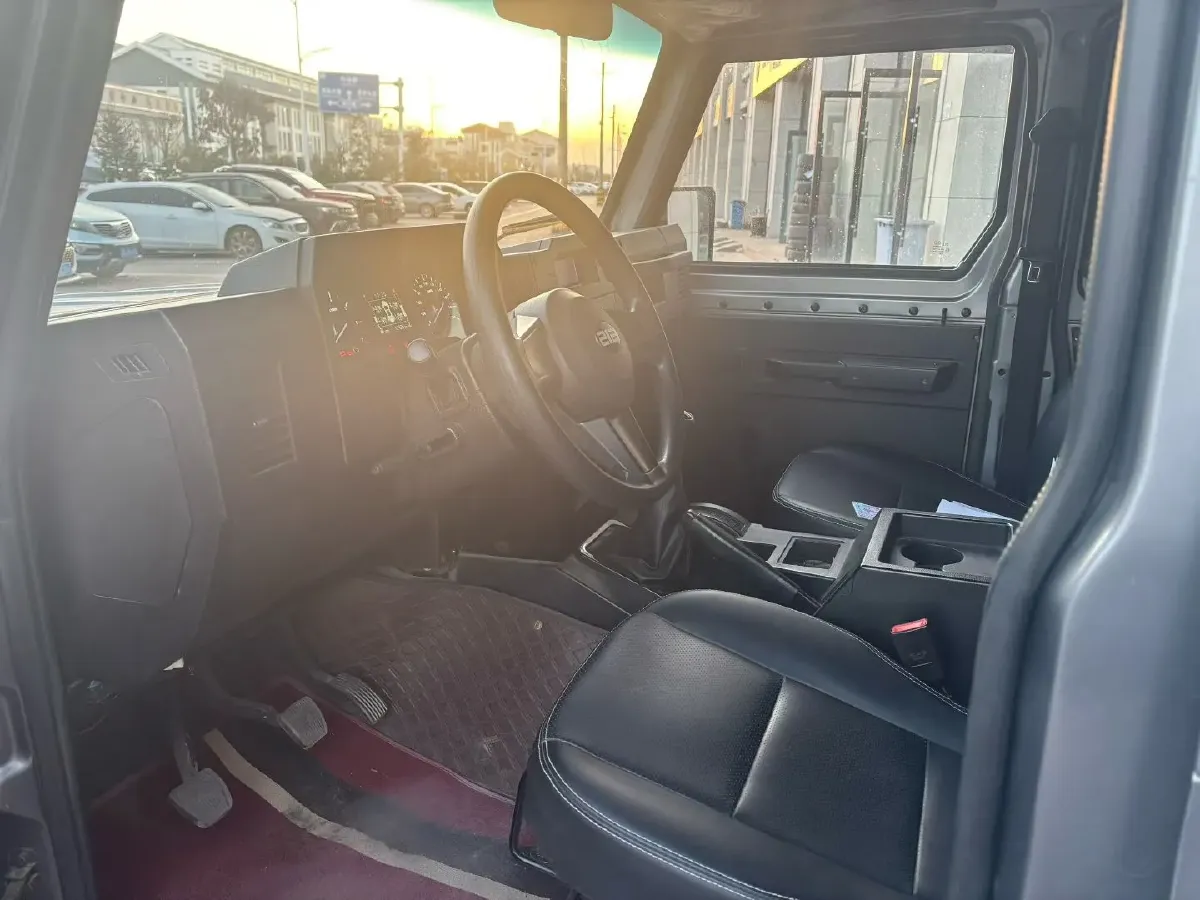 2023 BAW 212 2.4T 211HP L4 6MT,autocango,china used car exporter,china ev exporter,chinese used car exporter,chinese used ev exporter