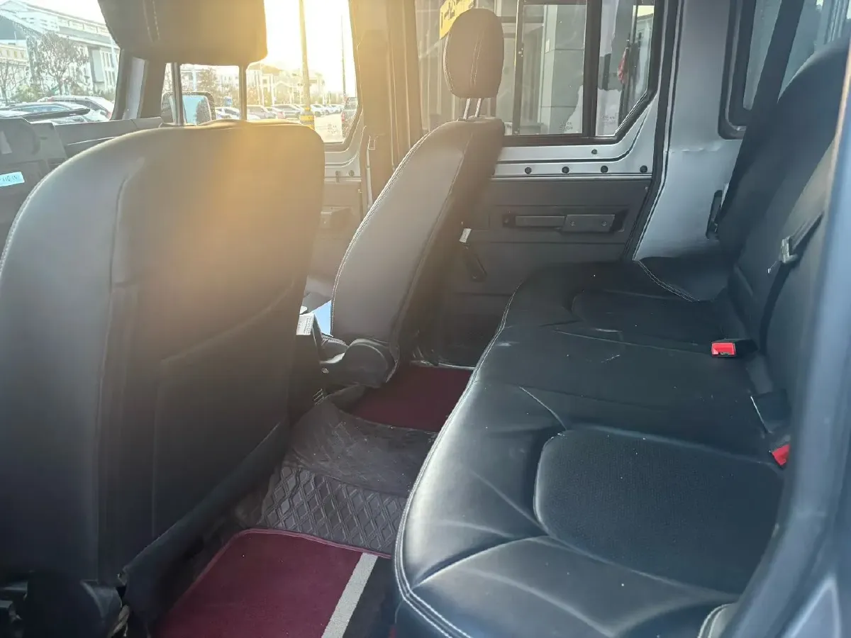 2023 BAW 212 2.4T 211HP L4 6MT,autocango,china used car exporter,china ev exporter,chinese used car exporter,chinese used ev exporter