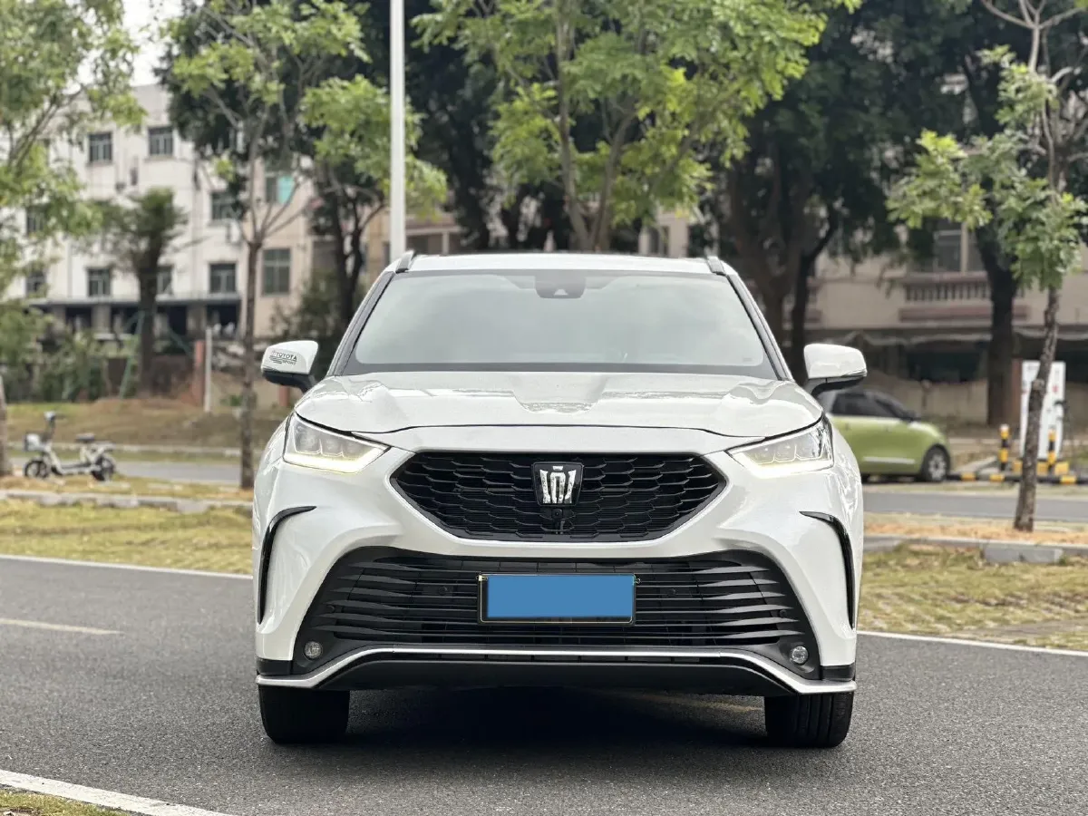 2023 Toyota Crown Kluger 2.5L 189HP L4 E-CVT Hybrid,autocango,china used car exporter,china ev exporter,chinese used car exporter,chinese used ev exporter