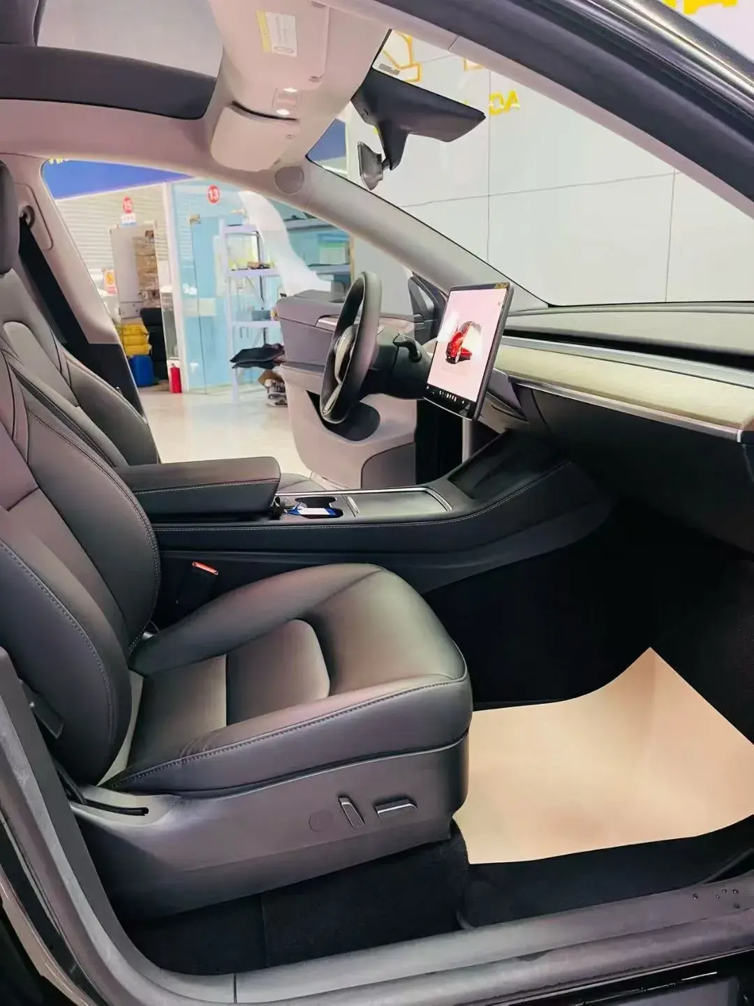 2022 TESLA MODEL thumbnail 2