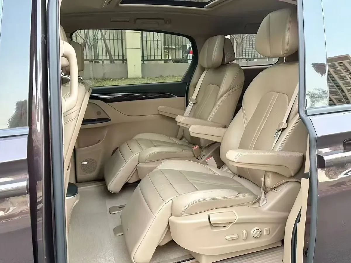 2018 Buick GL8 2.0T 260HP L4 6AT,autocango,china used car exporter,china ev exporter,chinese used car exporter,chinese used ev exporter