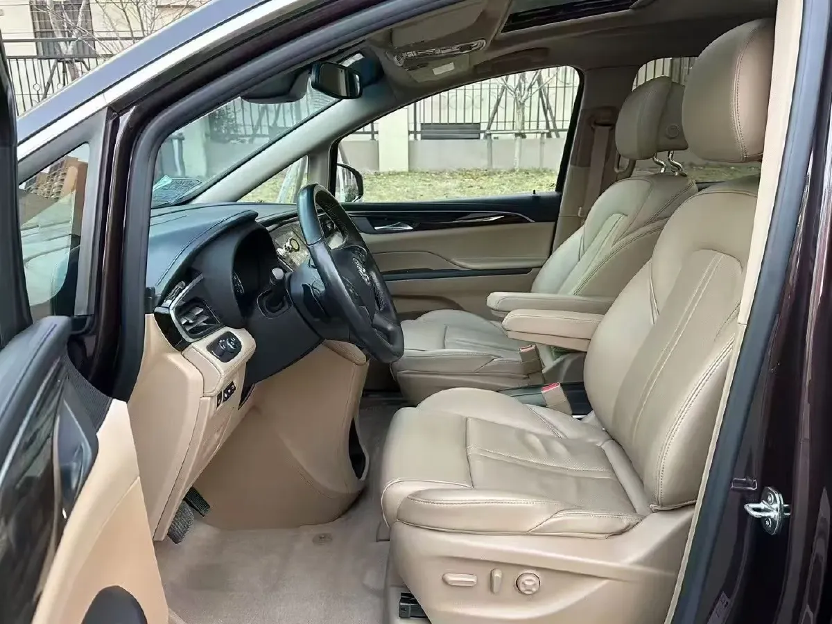 2018 Buick GL8 2.0T 260HP L4 6AT,autocango,china used car exporter,china ev exporter,chinese used car exporter,chinese used ev exporter