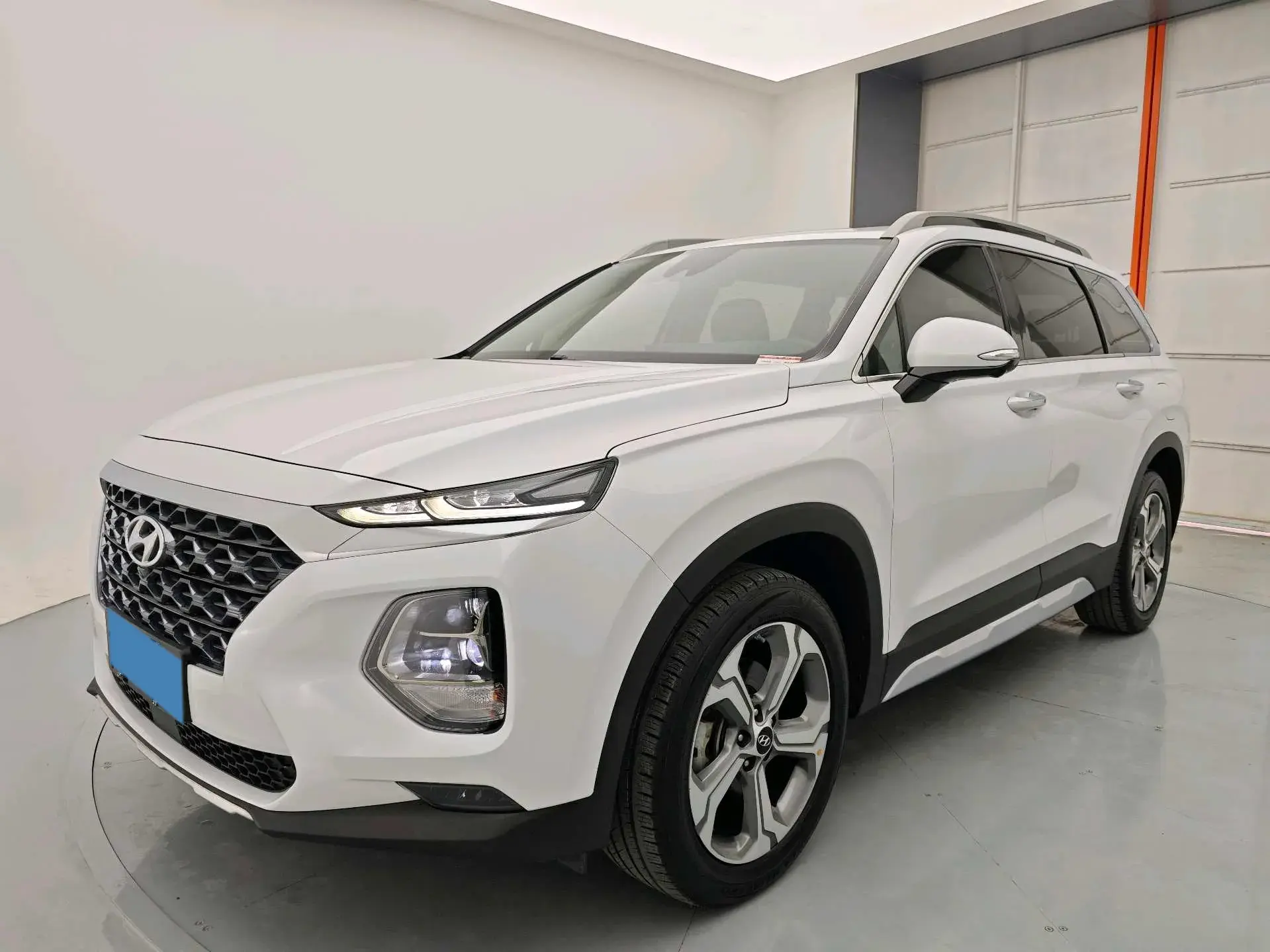 2019 HYUNDAI SANTAFE view 1