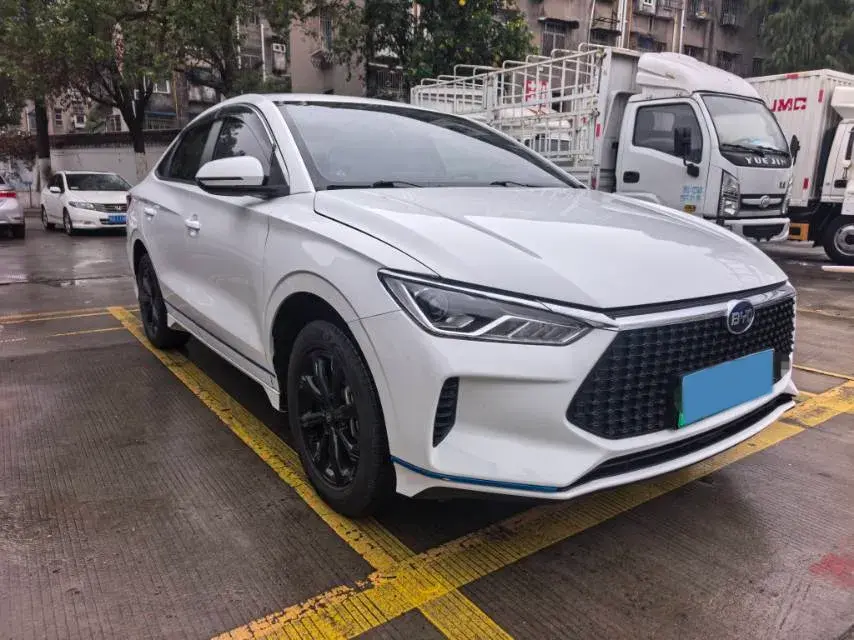 2021 BYD E3 thumbnail 2