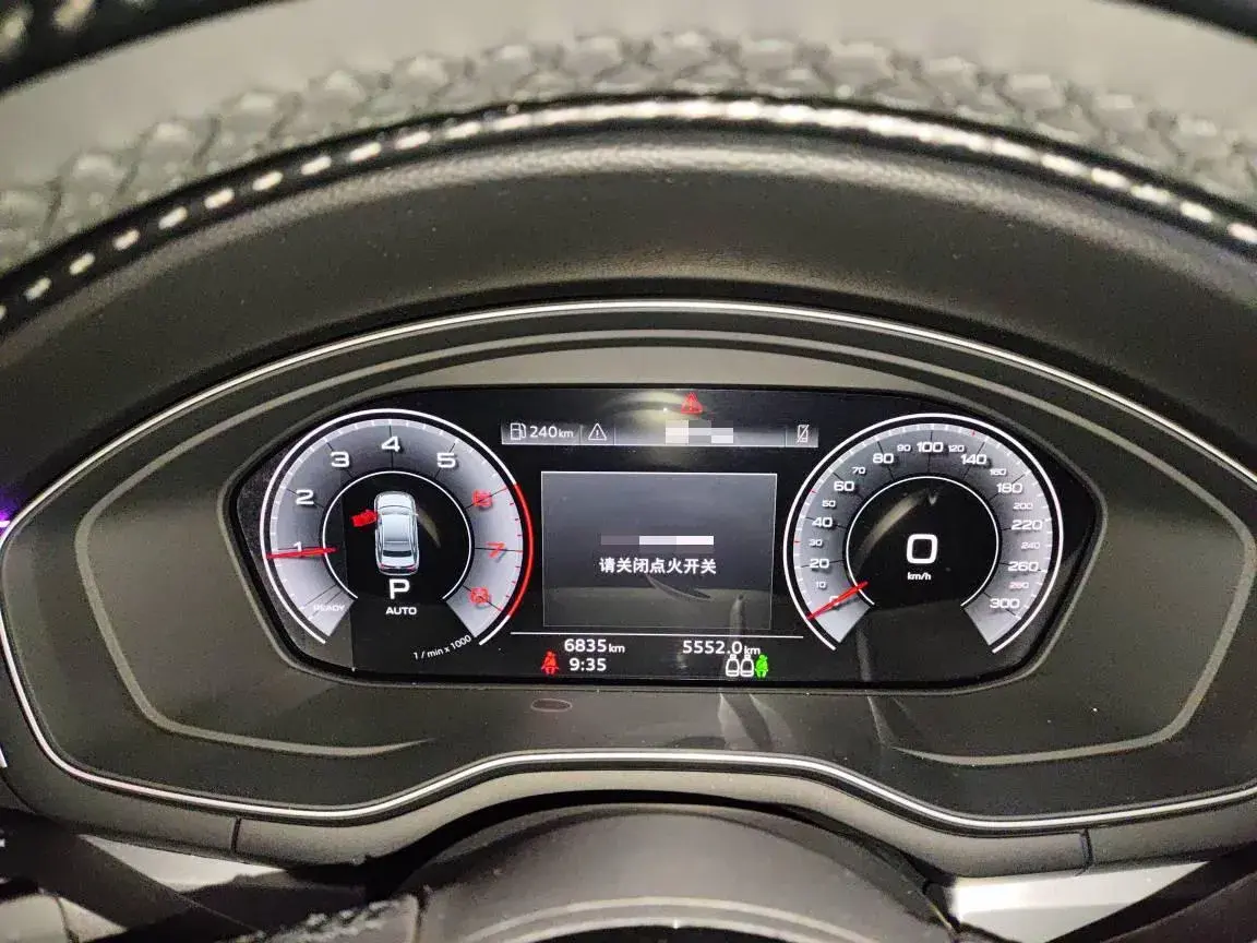 2024 AUDI A4L thumbnail 3