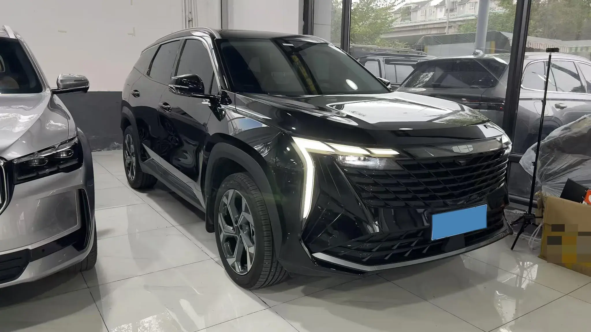 2024 GEELY STARRAY thumbnail 3