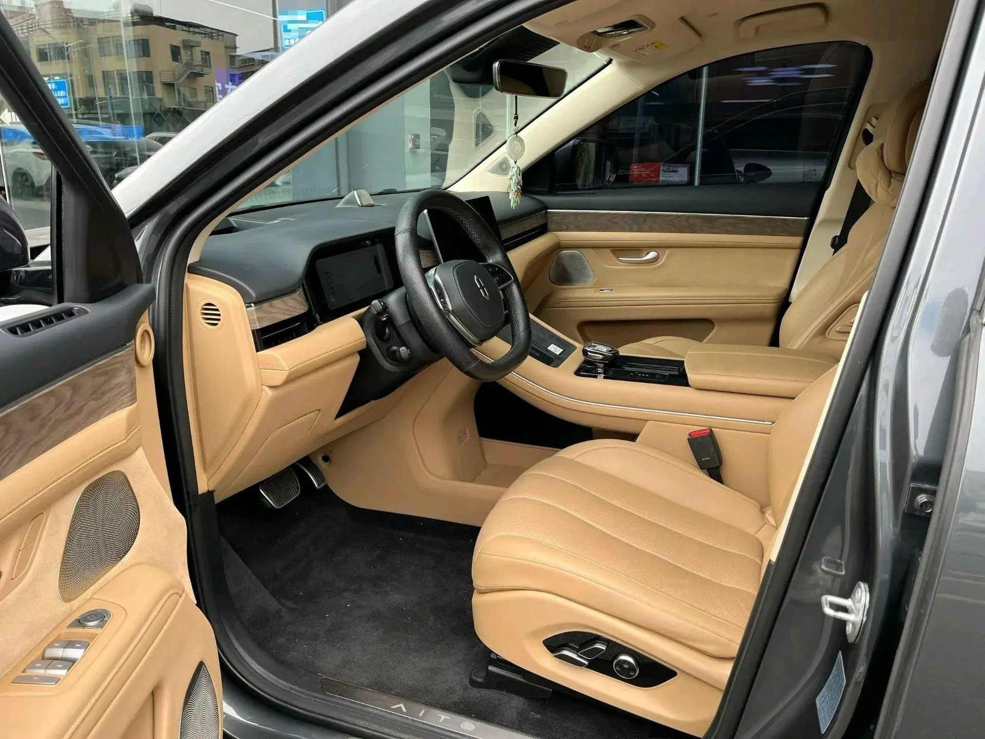 2022 AITO AITO thumbnail 2