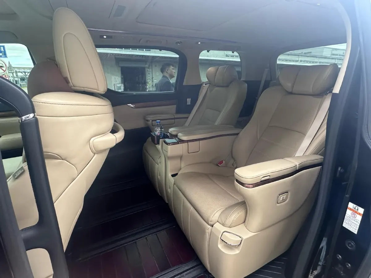 2015 Toyota Alphard 3.5L 275HP V6 6AT,autocango,china used car exporter,china ev exporter,chinese used car exporter,chinese used ev exporter
