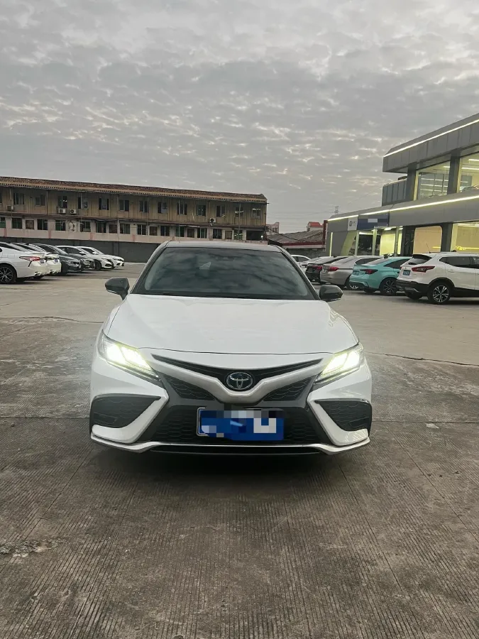 2021 Toyota Camry 2.5L 178HP L4 E-CVT Hybrid,autocango,china used car exporter,china ev exporter,chinese used car exporter,chinese used ev exporter