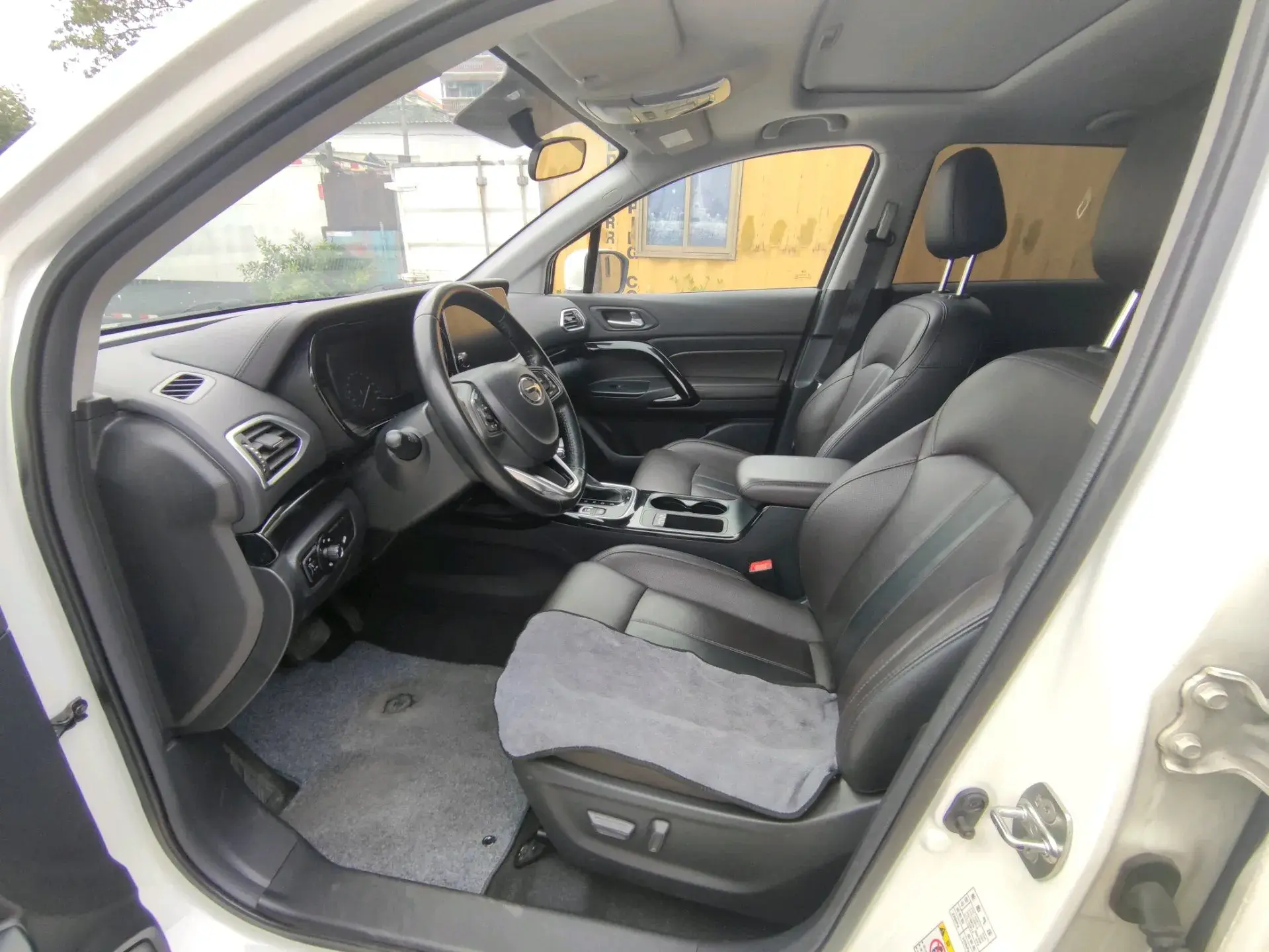 2018 GAC TRUMPCHI thumbnail 3