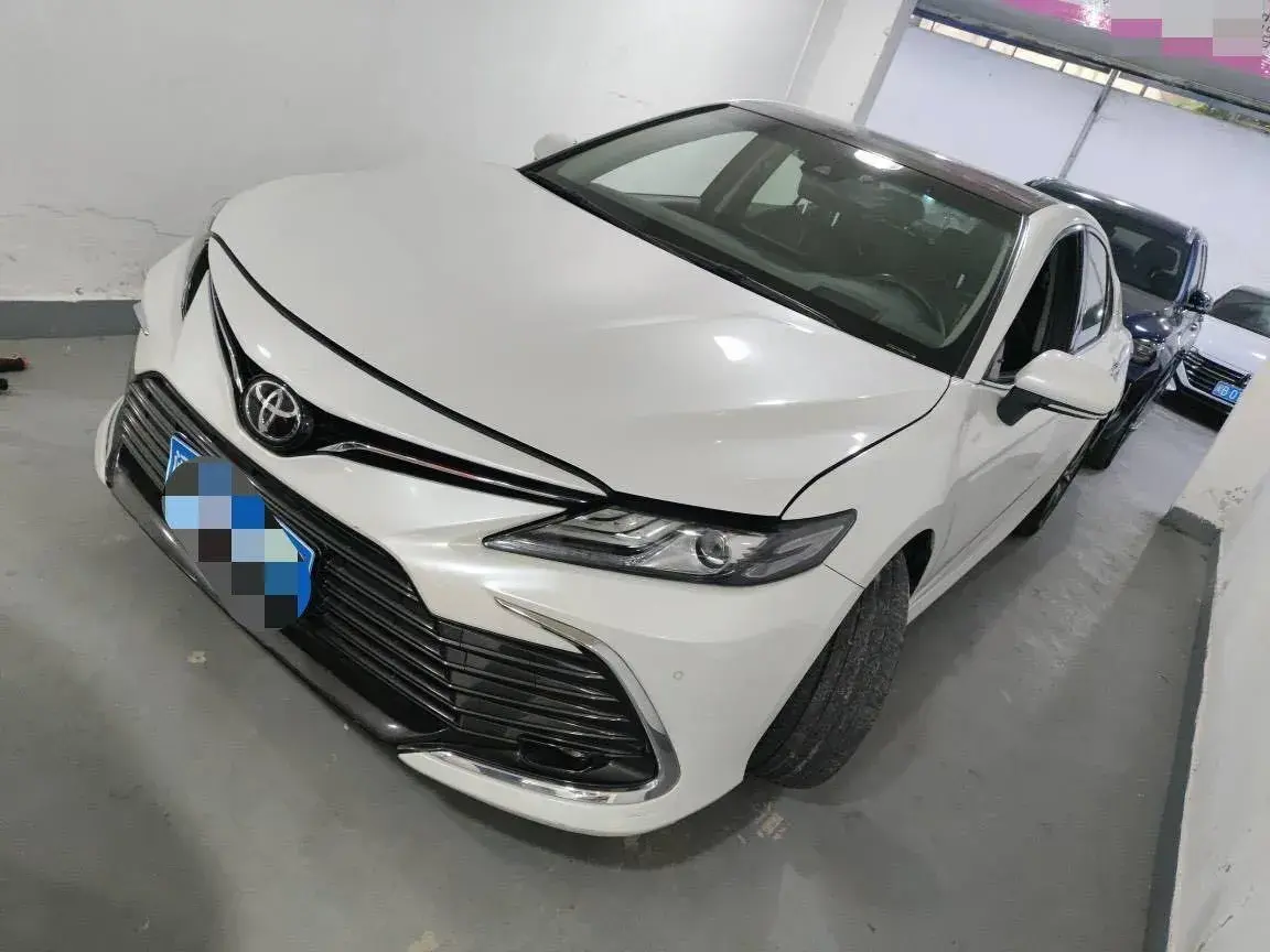 2021 Toyota Camry 2.5L 209HP L4 8AT