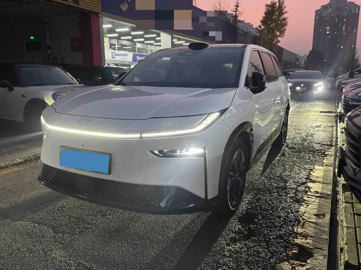 2025 Toyota BZ3X BEV 58.37KWH,autocango,china used car exporter,china ev exporter,chinese used car exporter,chinese used ev exporter