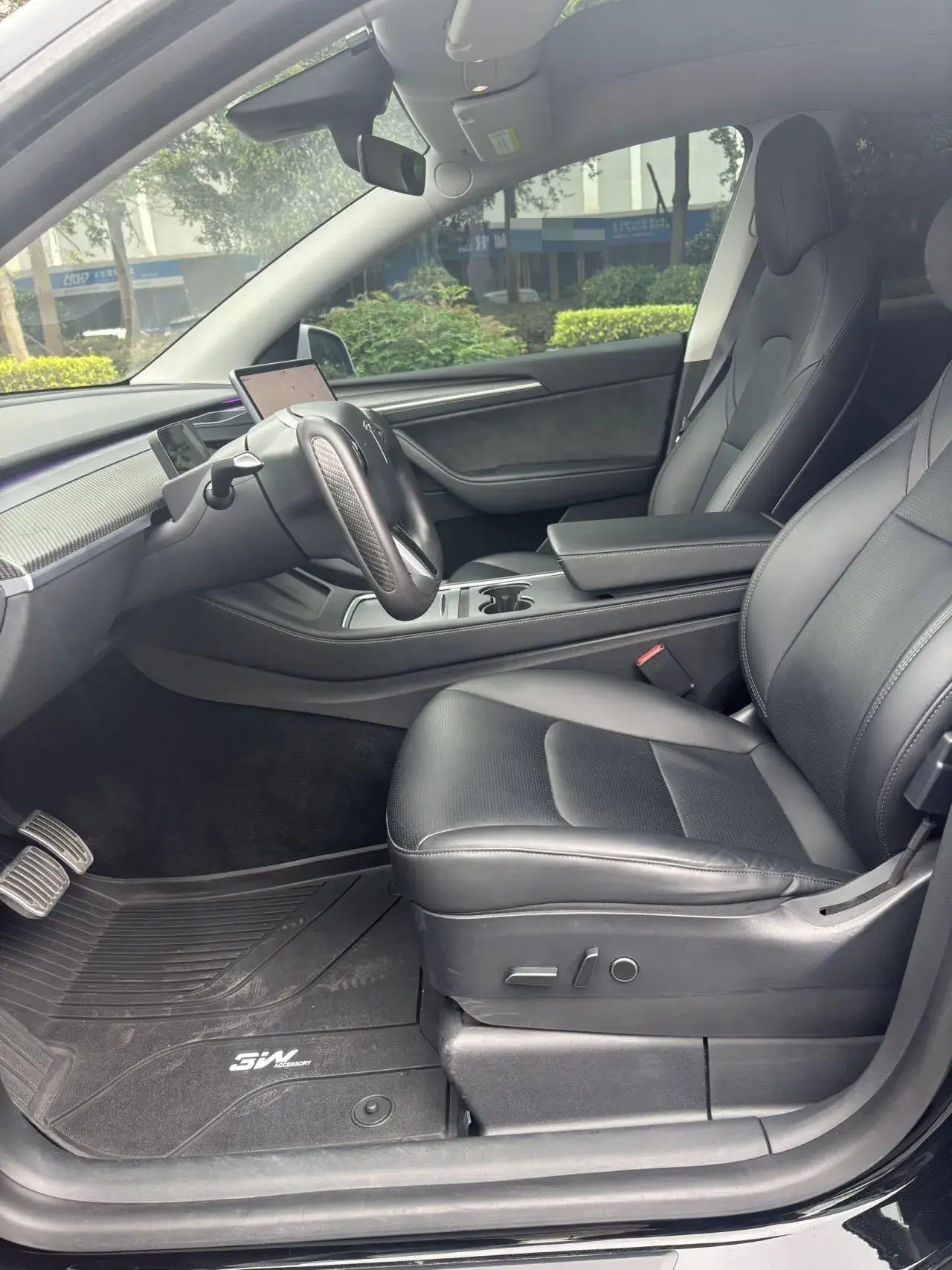 2022 TESLA MODEL thumbnail 4