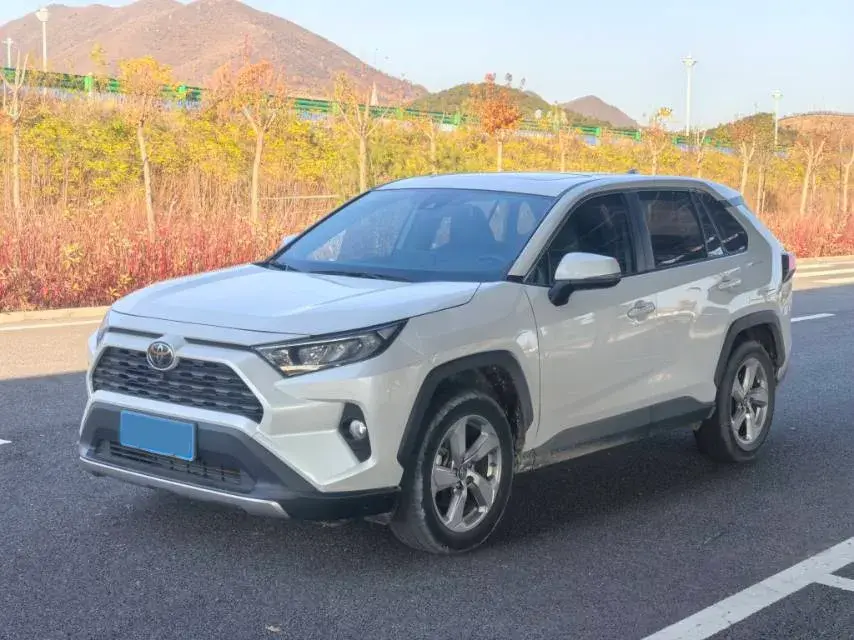 2021 Toyota RAV4 2.0L 171HP L4 CVT