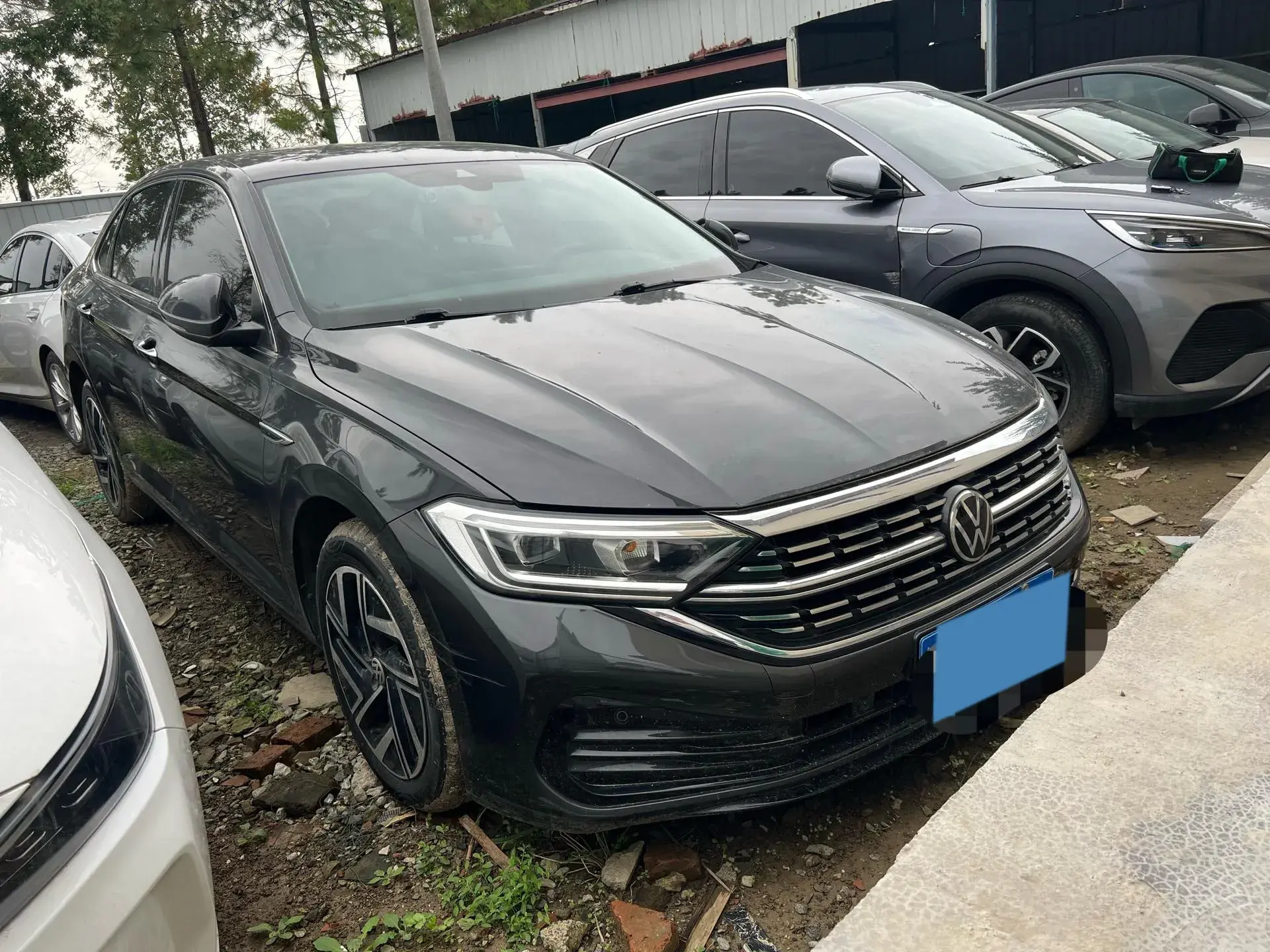 2023 VOLKSWAGEN SAGITAR thumbnail 2