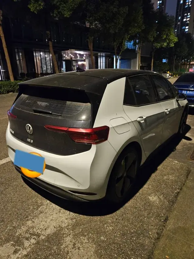 2021 VOLKSWAGEN ID.3 thumbnail 3