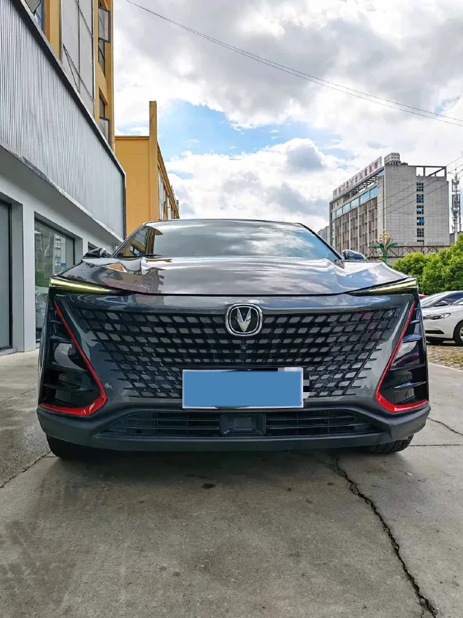 2020 ChangAn UNI-T 1.5T 180HP L4 7DCT,autocango,china used car exporter,china ev exporter,chinese used car exporter,chinese used ev exporter