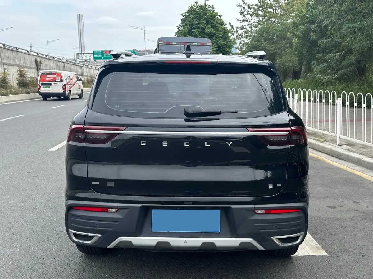 2022 Geely Okavango 1.8T 184HP L4 7DCT,autocango,china used car exporter,china ev exporter,chinese used car exporter,chinese used ev exporter