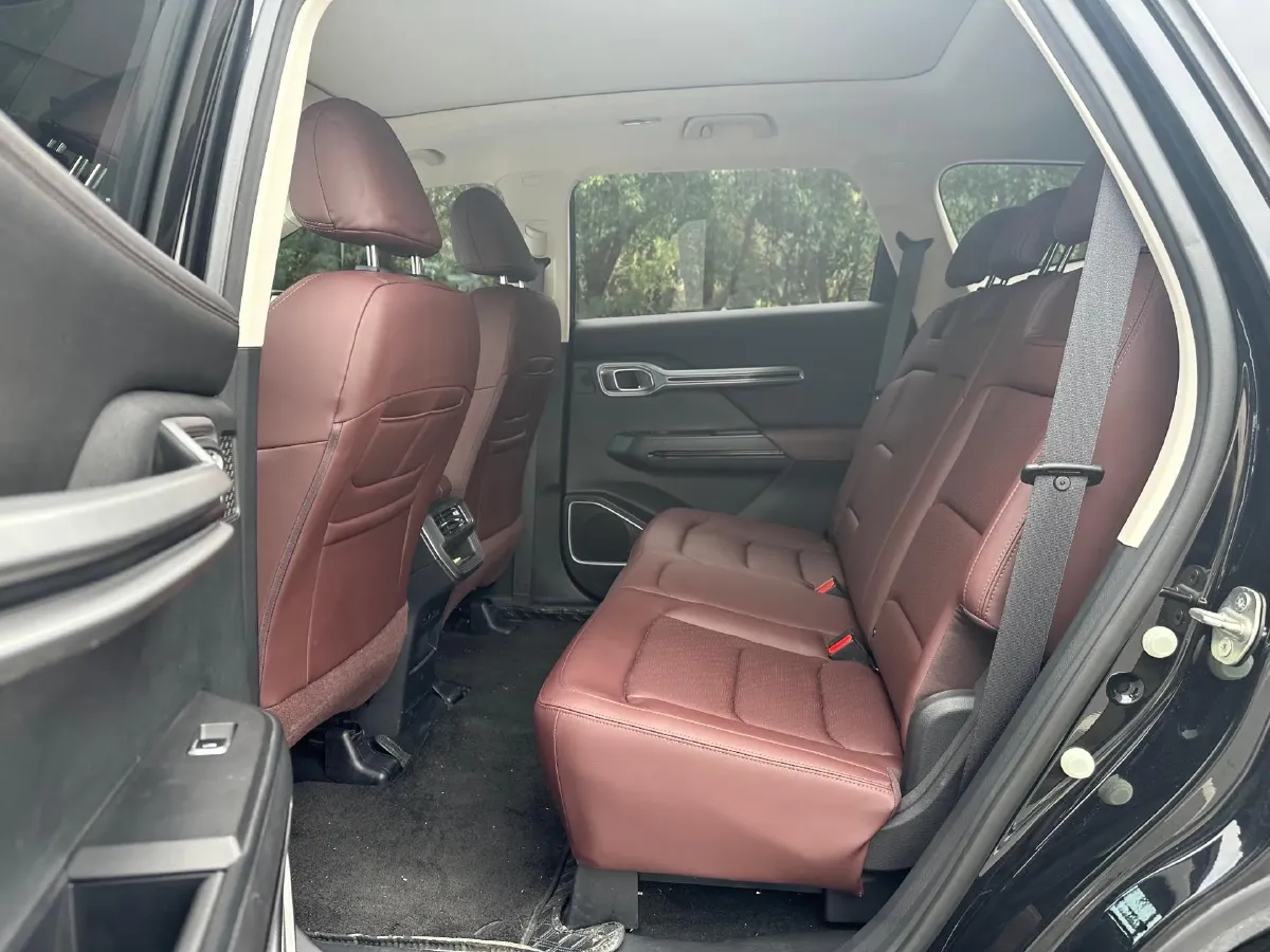 2022 Geely Okavango 1.8T 184HP L4 7DCT,autocango,china used car exporter,china ev exporter,chinese used car exporter,chinese used ev exporter