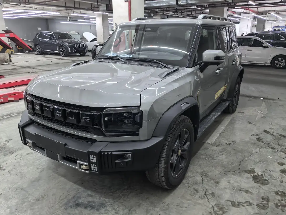 2025 Jetour Traveller 2.0T 254HP L4 7DCT