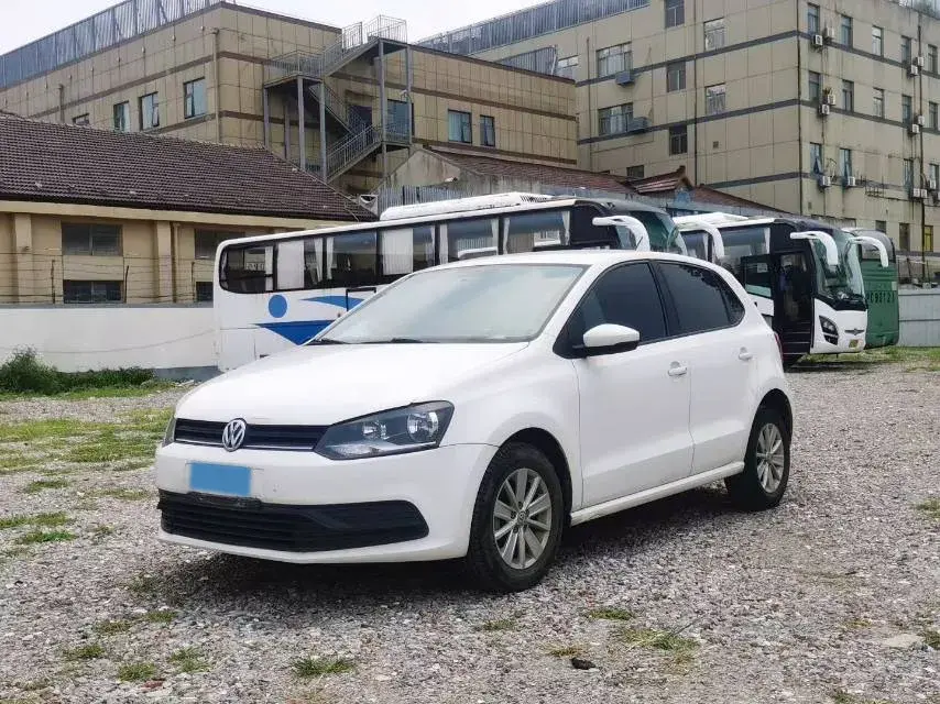 2016 Volkswagen Polo 1.4L 90HP L4 5MT