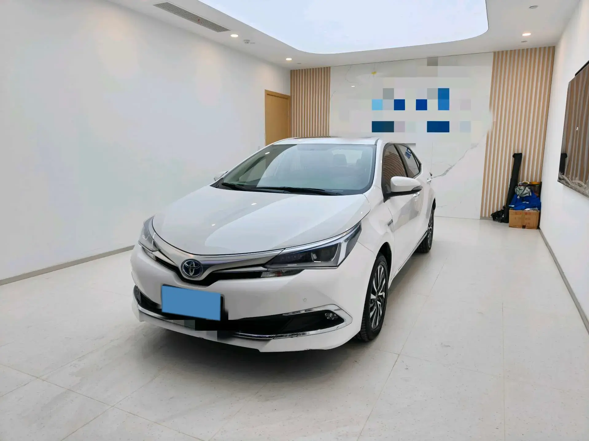 2018 TOYOTA COROLLA view 1