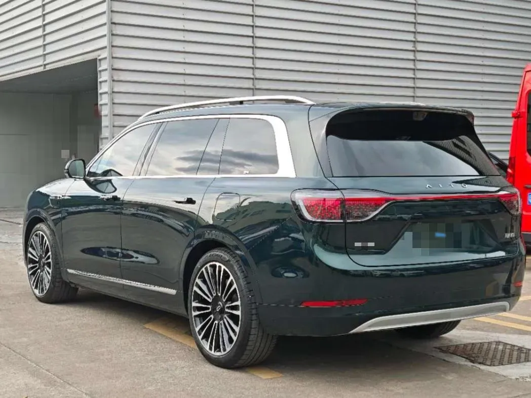 2025 AITO AITO M9 REEV 160HP REEV 52KWH,autocango,china used car exporter,china ev exporter,chinese used car exporter,chinese used ev exporter