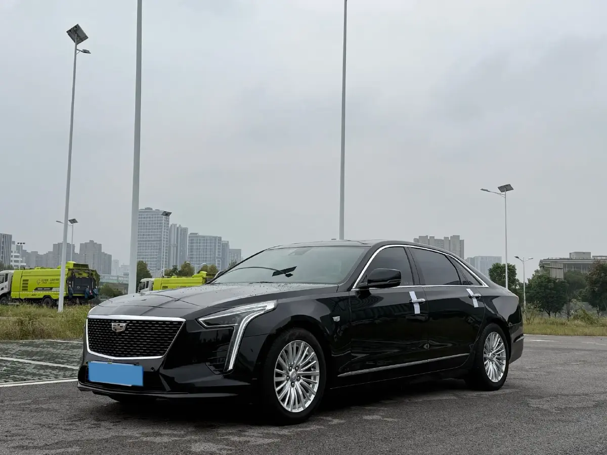 2022 Cadillac CT6 2.0T 237HP L4 10AT