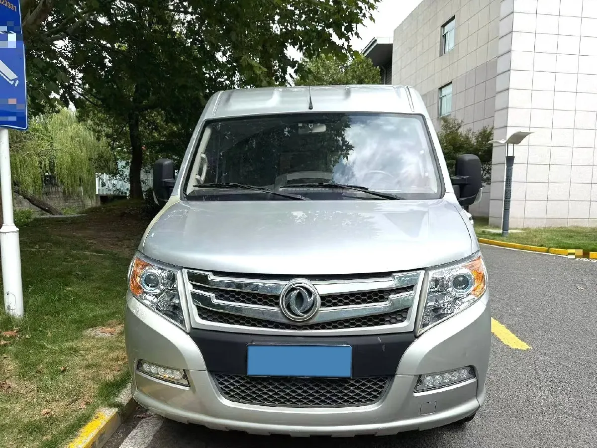 2021 DongFeng DFAC YuFeng 2.3T 110HP L4 6MT,autocango,china used car exporter,china ev exporter,chinese used car exporter,chinese used ev exporter