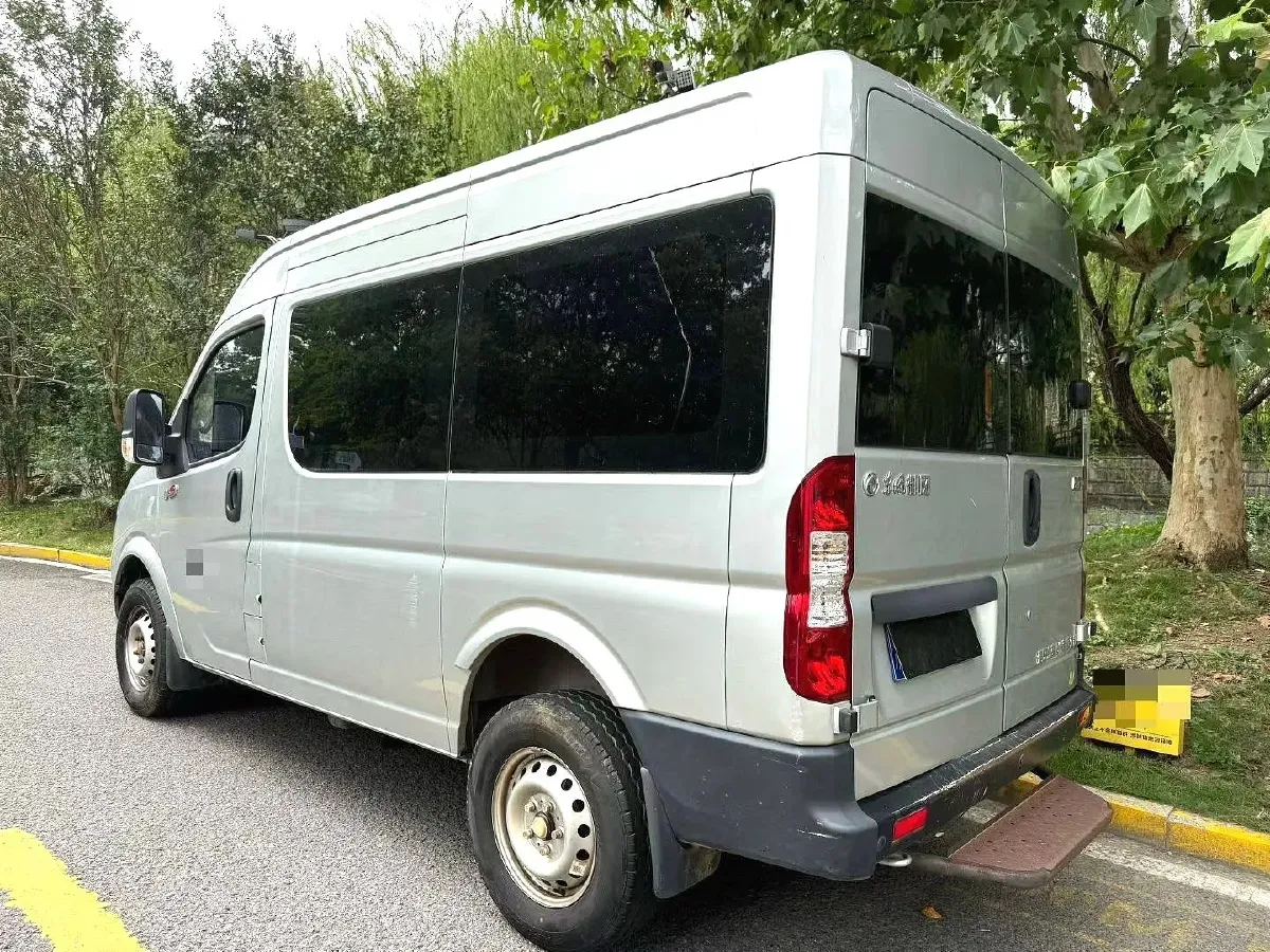 2021 DongFeng DFAC YuFeng 2.3T 110HP L4 6MT,autocango,china used car exporter,china ev exporter,chinese used car exporter,chinese used ev exporter