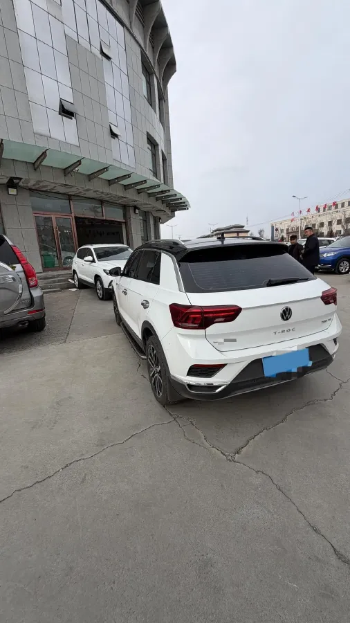 2021 Volkswagen T-Roc 1.4T 150HP L4 7DCT,autocango,china used car exporter,china ev exporter,chinese used car exporter,chinese used ev exporter