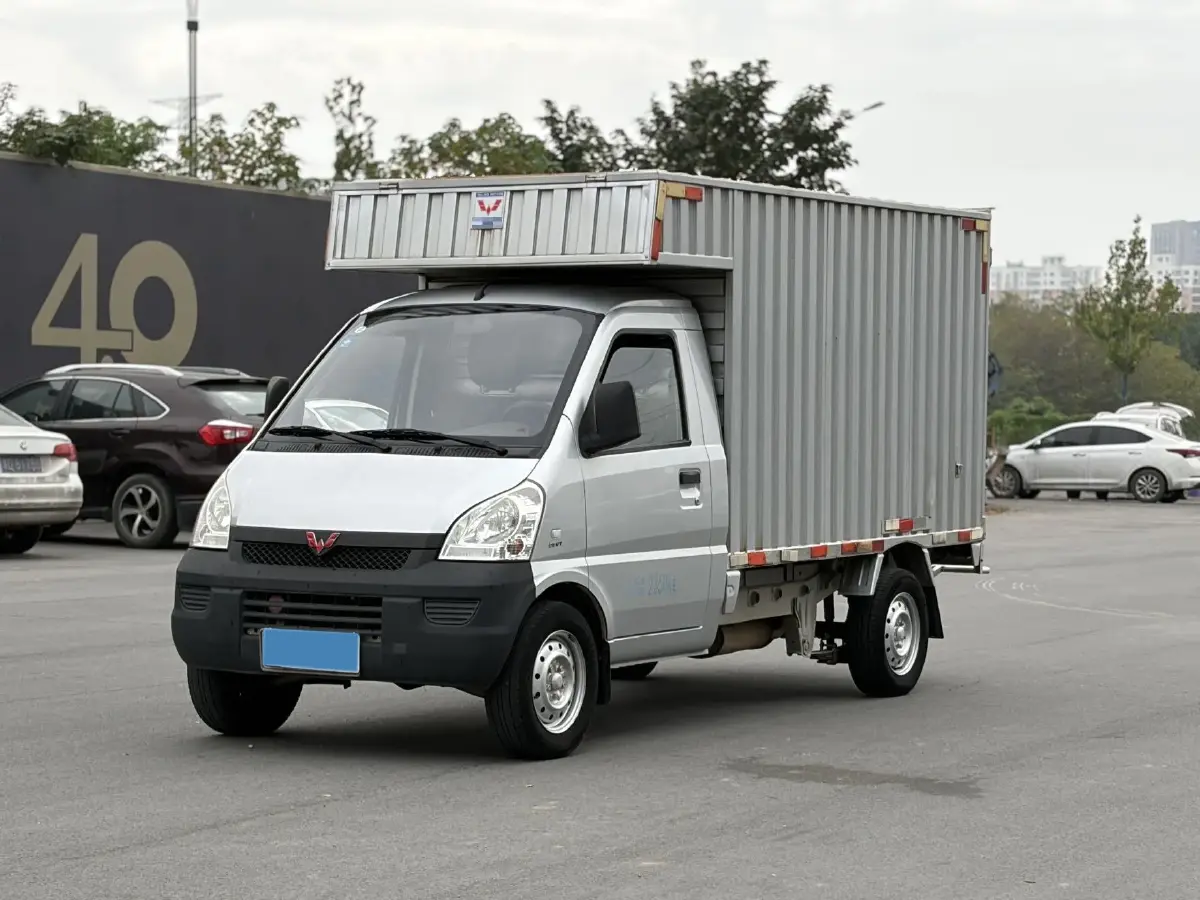 2017 WuLing RongGuang Mini Truck 1.2L 82HP L4 5MT