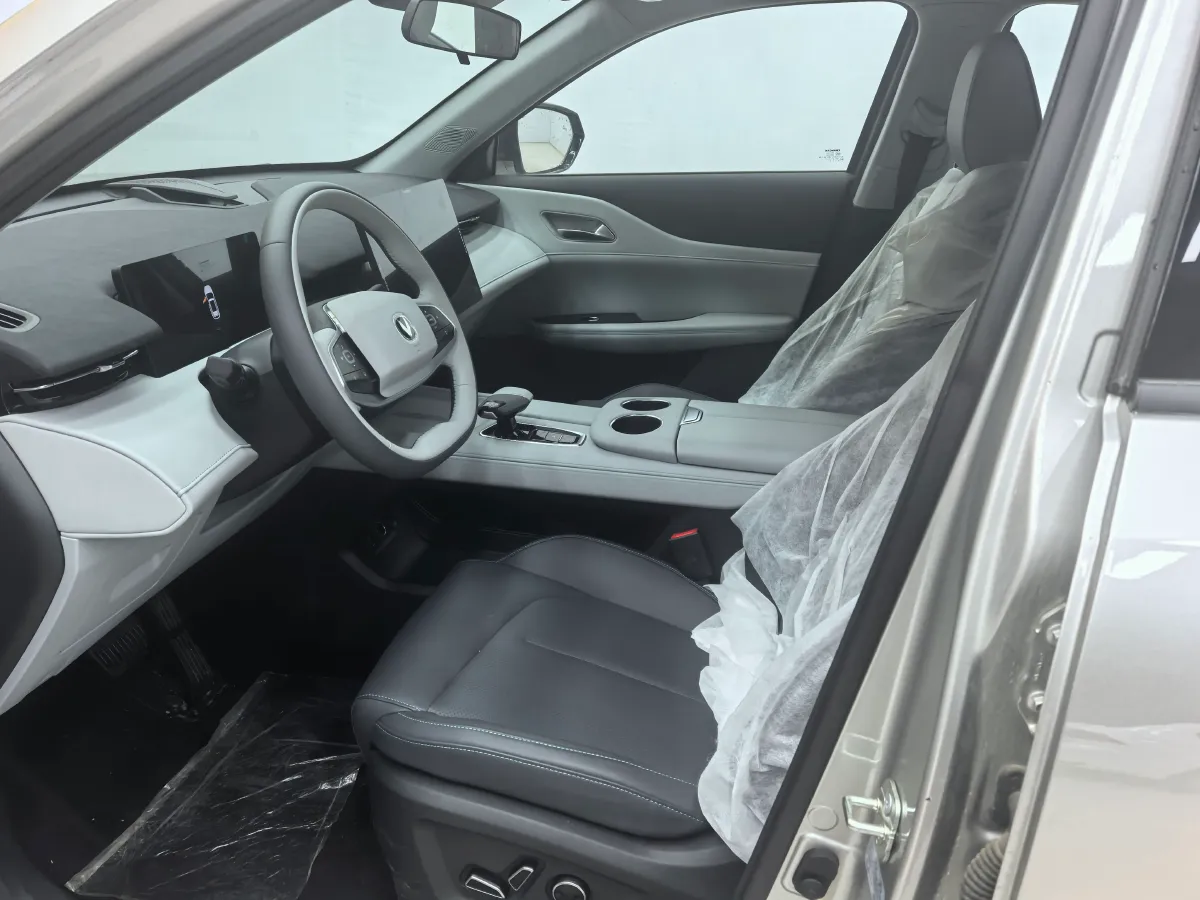 2025 ChangAn UNI-Z 1.5T 188HP L4 7DCT,autocango,china used car exporter,china ev exporter,chinese used car exporter,chinese used ev exporter