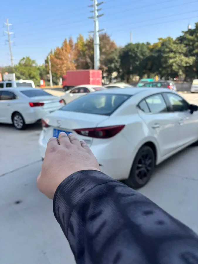 2017 Mazda 3 Axela 1.5L 117HP L4 6MT,autocango,china used car exporter,china ev exporter,chinese used car exporter,chinese used ev exporter