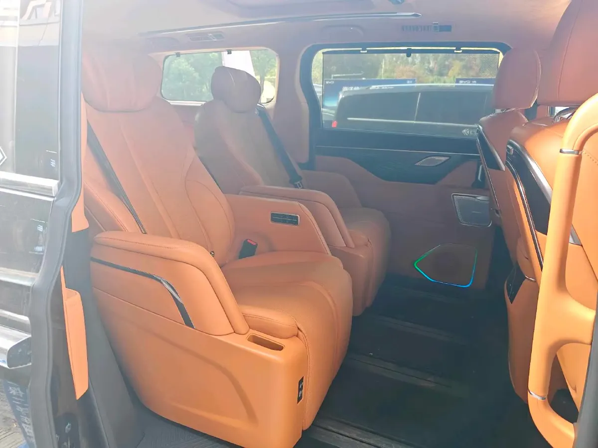 2024 Voyah ZhuiGuang 1.5T 136HP L4 PHEV 43KWH,autocango,china used car exporter,china ev exporter,chinese used car exporter,chinese used ev exporter