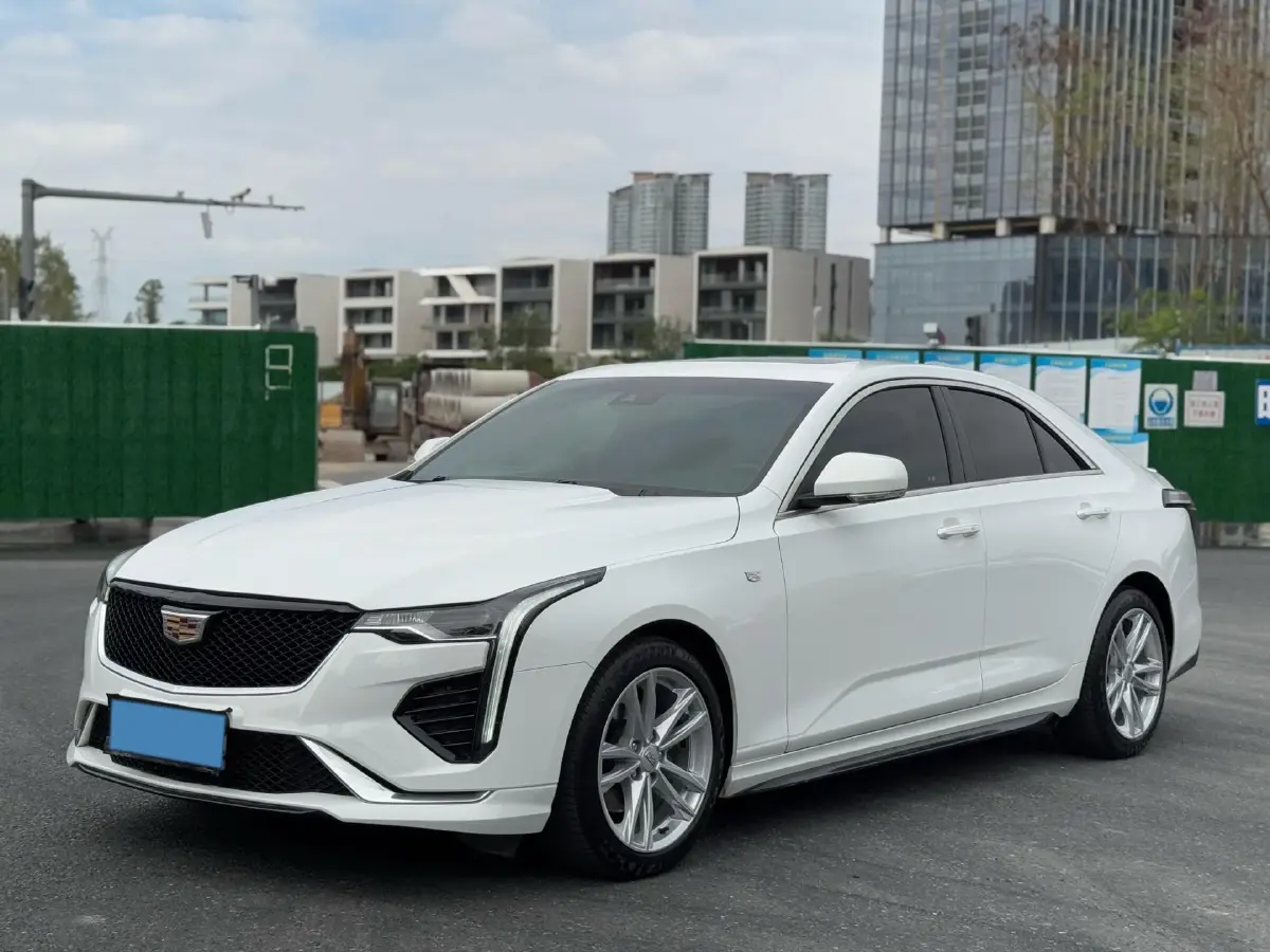 2022 Cadillac CT4 2.0T 237HP L4 8AT