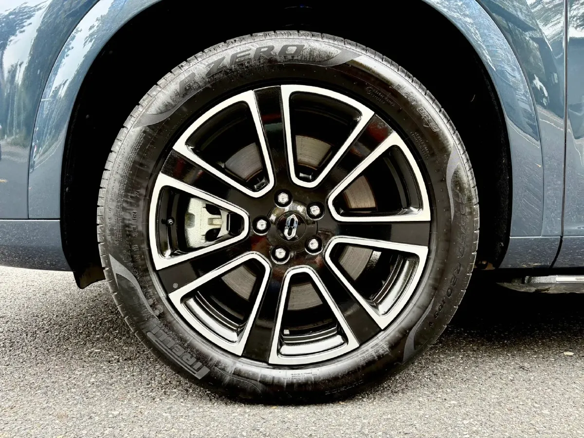 2024 AITO AITO M7 1.5T 152HP L4 REEV 38.5KWH,autocango,china used car exporter,china ev exporter,chinese used car exporter,chinese used ev exporter