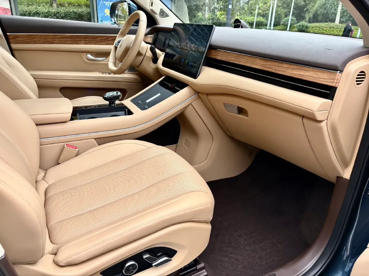 2024 AITO AITO M7 1.5T 152HP L4 REEV 38.5KWH,autocango,china used car exporter,china ev exporter,chinese used car exporter,chinese used ev exporter