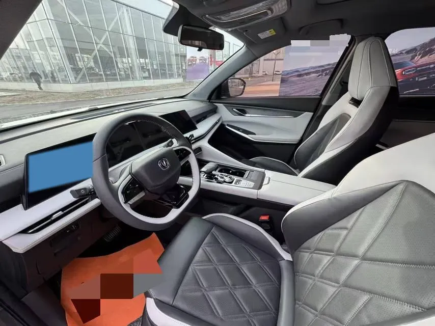 2023 ChangAn CS75 1.5T 188HP L4 7DCT,autocango,china used car exporter,china ev exporter,chinese used car exporter,chinese used ev exporter