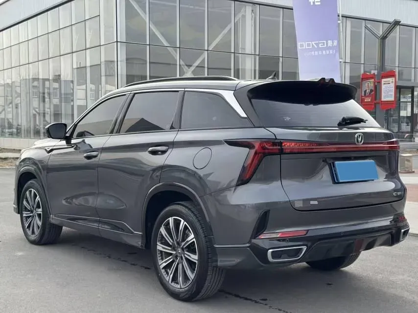 2023 ChangAn CS75 1.5T 188HP L4 7DCT,autocango,china used car exporter,china ev exporter,chinese used car exporter,chinese used ev exporter