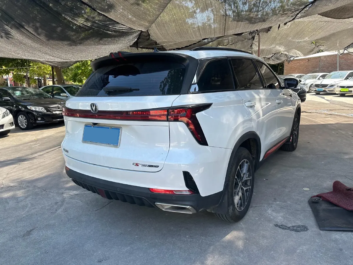 2023 ChangAn CS75 1.5T 188HP L4 7DCT,autocango,china used car exporter,china ev exporter,chinese used car exporter,chinese used ev exporter