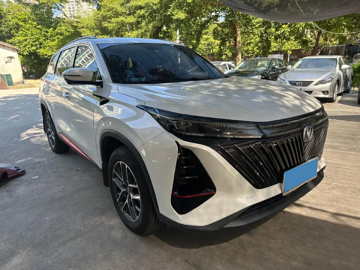2023 ChangAn CS75 1.5T 188HP L4 7DCT,autocango,china used car exporter,china ev exporter,chinese used car exporter,chinese used ev exporter