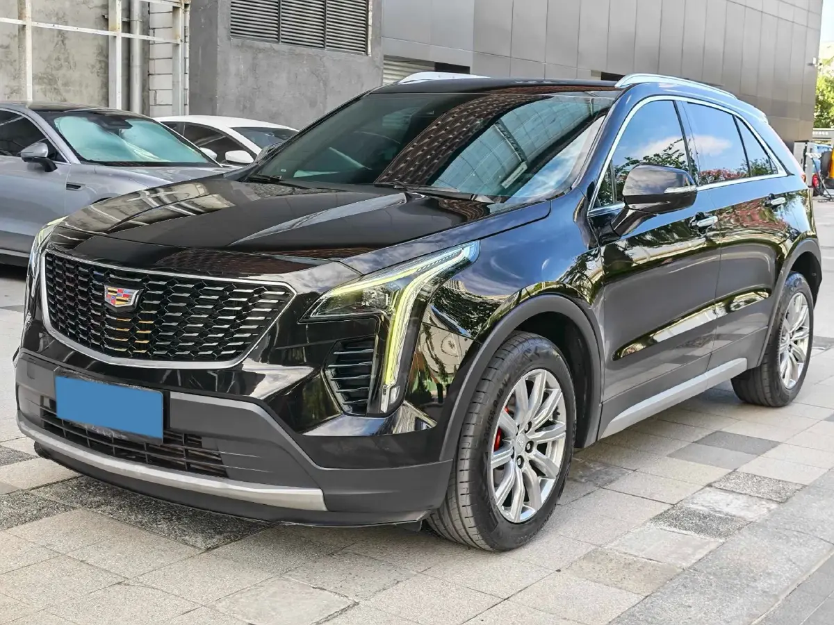 2022 Cadillac XT4 2.0T 237HP L4 9AT