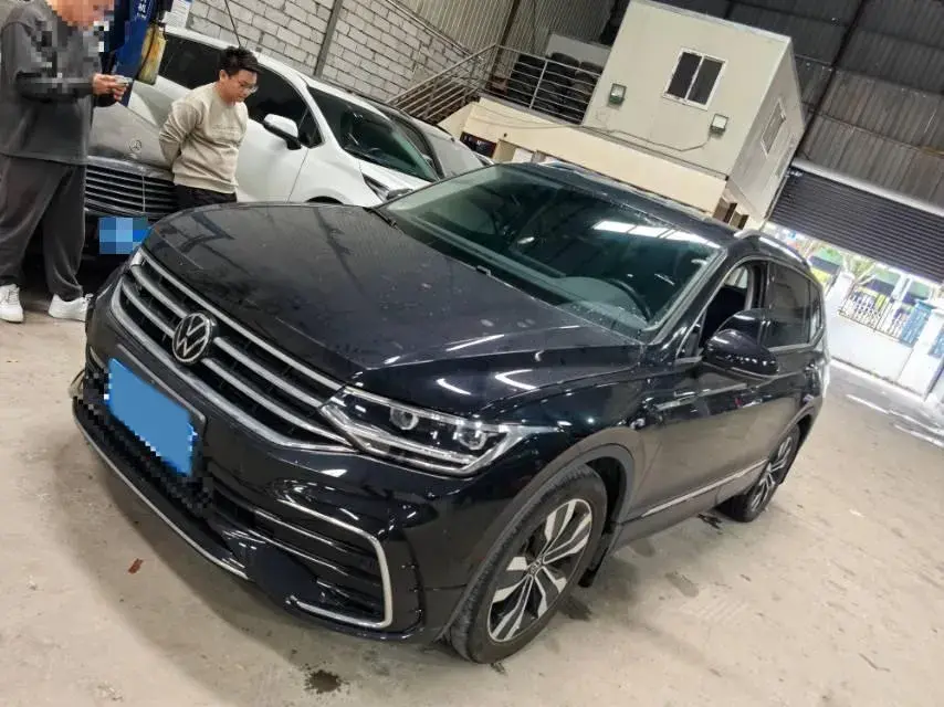 2024 Volkswagen Tiguan L 2.0T 186HP L4 7DCT