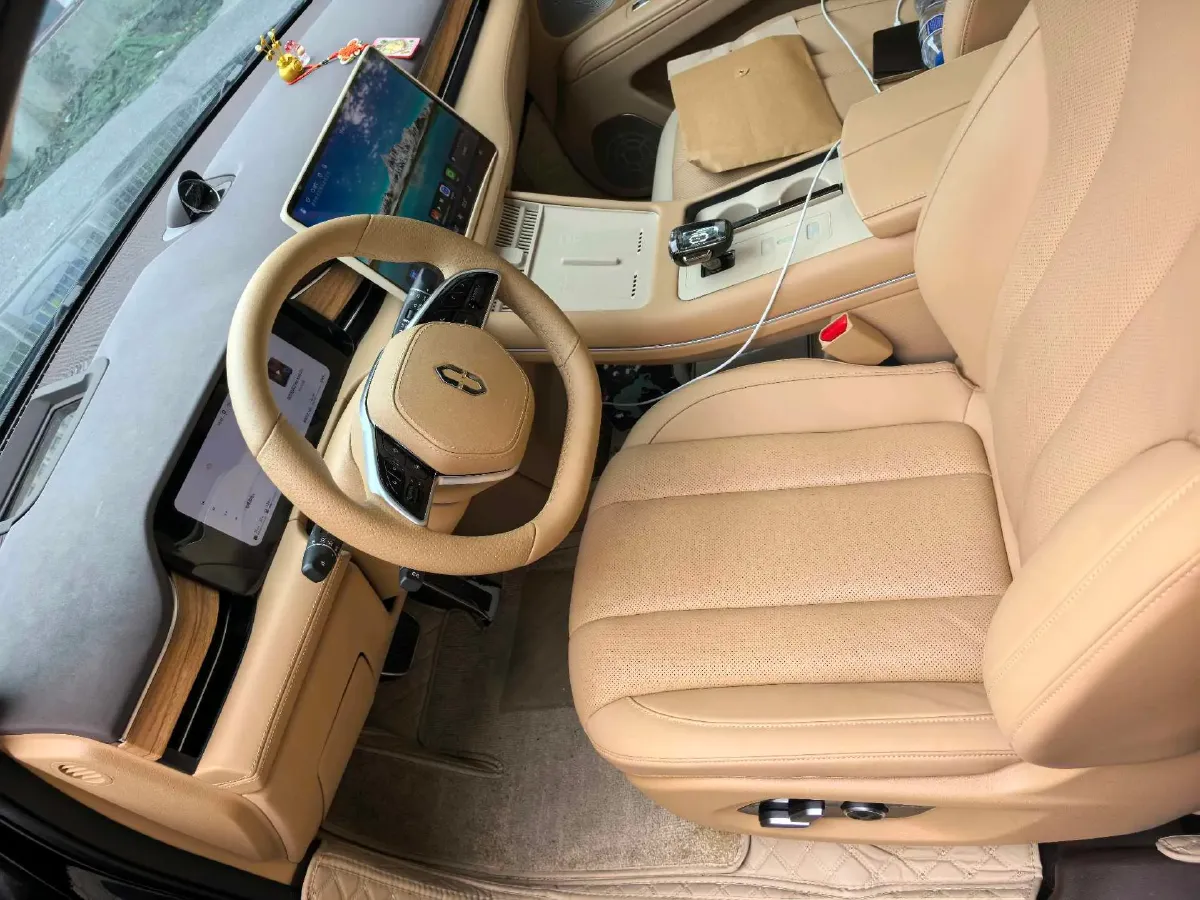 2024 AITO AITO M7 1.5T 152HP L4 REEV 42KWH,autocango,china used car exporter,china ev exporter,chinese used car exporter,chinese used ev exporter