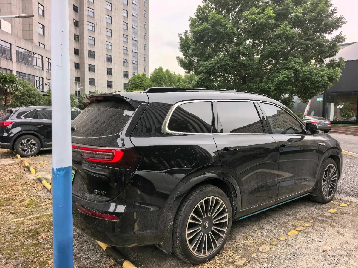 2024 AITO AITO M7 1.5T 152HP L4 REEV 42KWH,autocango,china used car exporter,china ev exporter,chinese used car exporter,chinese used ev exporter